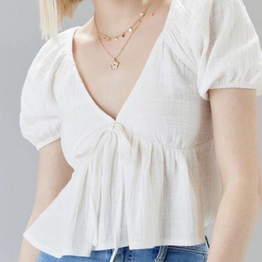Francesca's Collections White Puff Sleeve Blouse